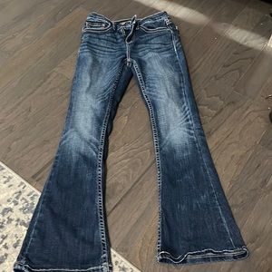 Girls jeans from buckle